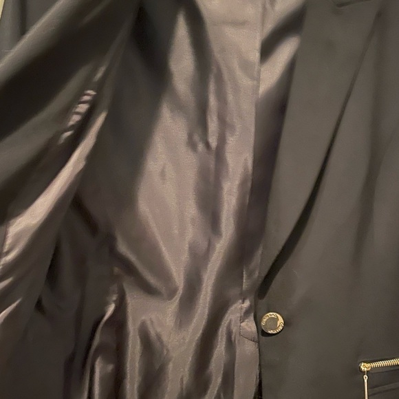Calvin Klein Black Jacket w/Gold Detail Size 12 never worn pockets still sewn - Picture 3 of 6